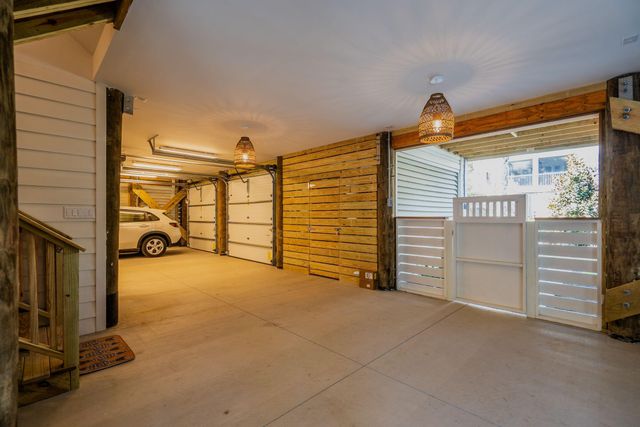 720 W Ashley Avenue, Folly Beach, SC 29439