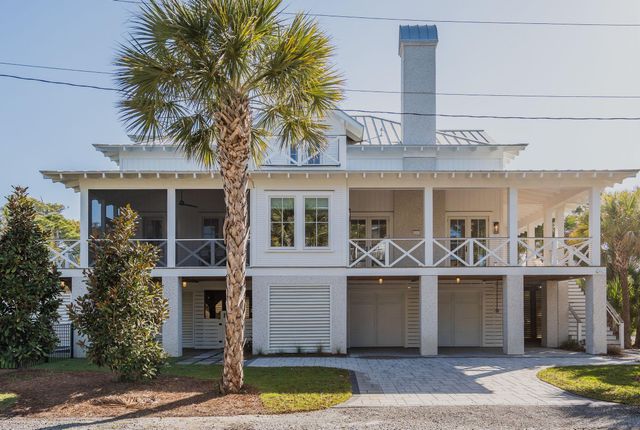 720 W Ashley Avenue, Folly Beach, SC 29439