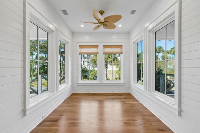 720 W Ashley Avenue, Folly Beach, SC 29439