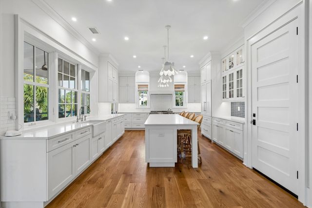 720 W Ashley Avenue, Folly Beach, SC 29439