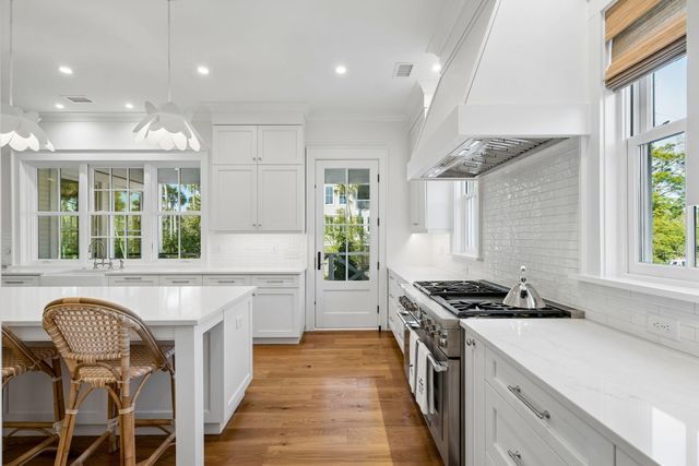 720 W Ashley Avenue, Folly Beach, SC 29439