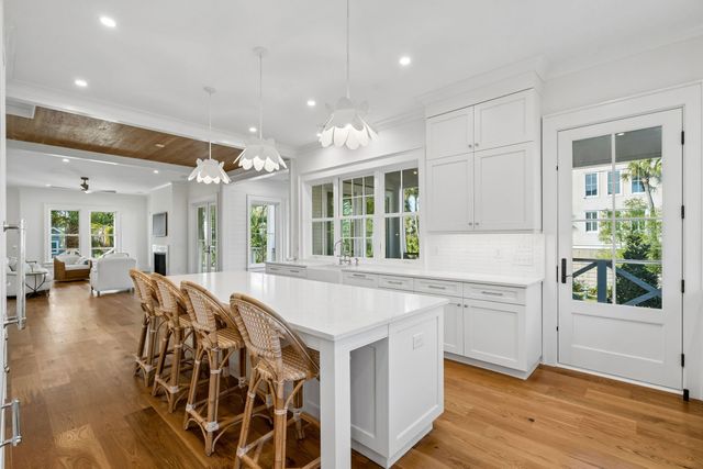 720 W Ashley Avenue, Folly Beach, SC 29439