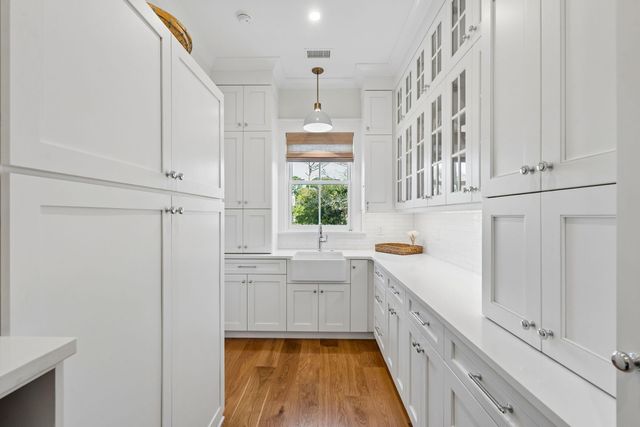 720 W Ashley Avenue, Folly Beach, SC 29439