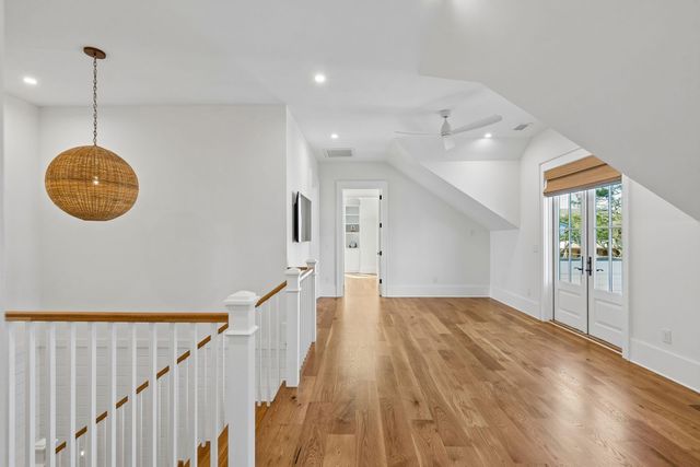 720 W Ashley Avenue, Folly Beach, SC 29439
