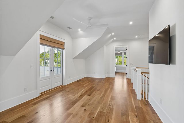 720 W Ashley Avenue, Folly Beach, SC 29439