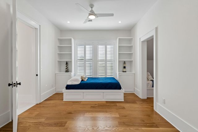 720 W Ashley Avenue, Folly Beach, SC 29439