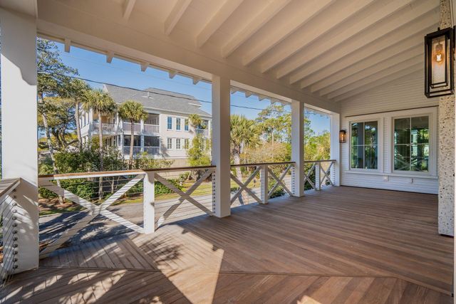 720 W Ashley Avenue, Folly Beach, SC 29439