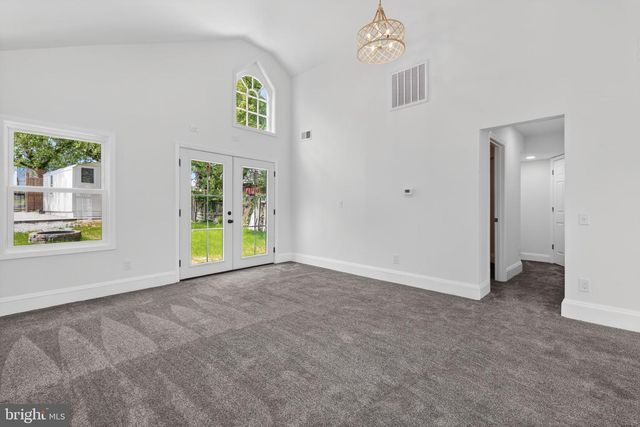 600 N 21ST ST, Richmond, VA 23223