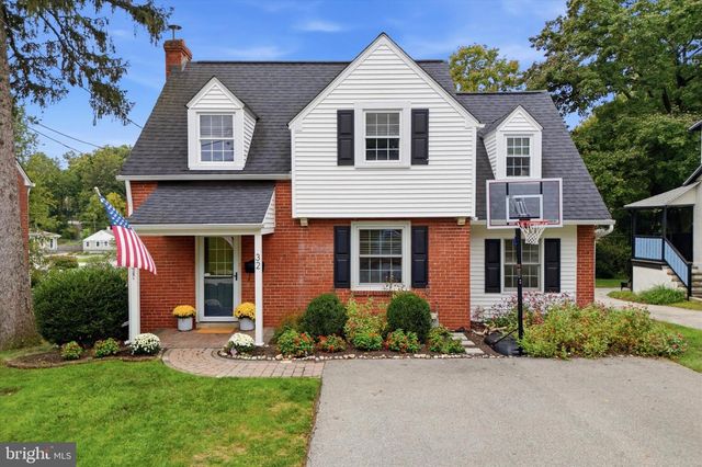 32 MORELAND RD, Paoli, PA 19301