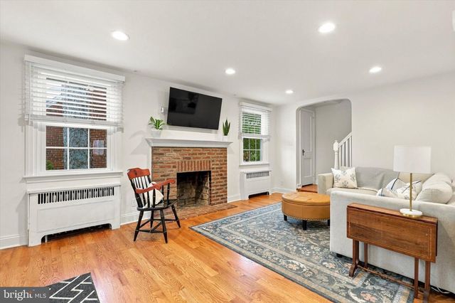 32 MORELAND RD, Paoli, PA 19301
