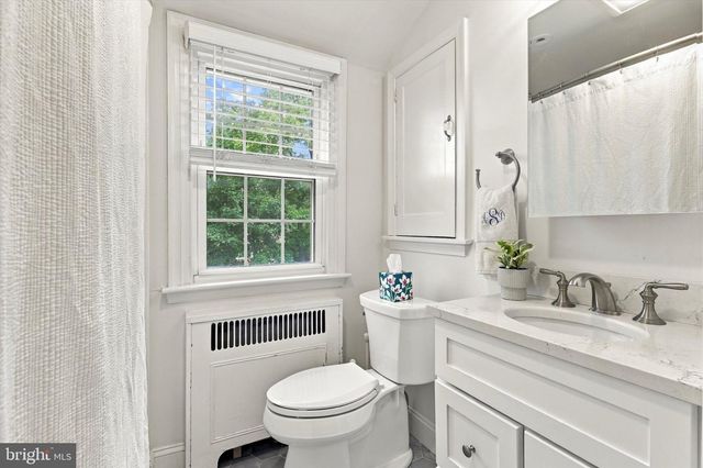 32 MORELAND RD, Paoli, PA 19301