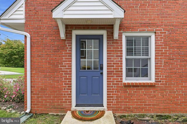 32 MORELAND RD, Paoli, PA 19301