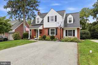 32 MORELAND RD, Paoli, PA 19301
