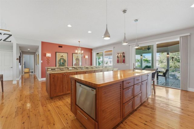 12923 YACHT CLUB PLACE, Cortez, FL 34215