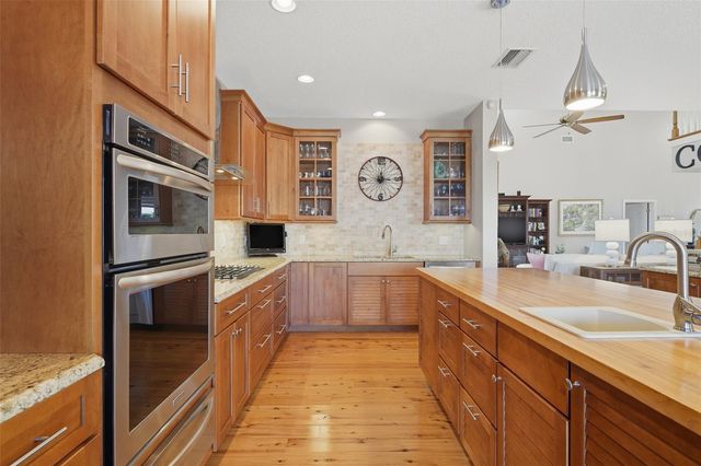 12923 YACHT CLUB PLACE, Cortez, FL 34215