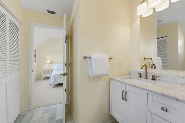 12923 YACHT CLUB PLACE, Cortez, FL 34215