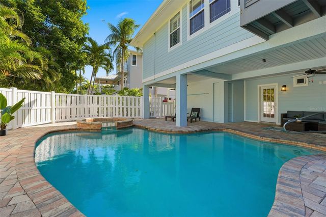 12923 YACHT CLUB PLACE, Cortez, FL 34215