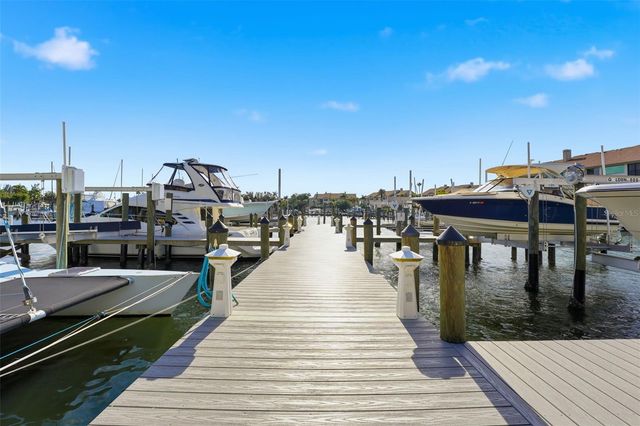12923 YACHT CLUB PLACE, Cortez, FL 34215