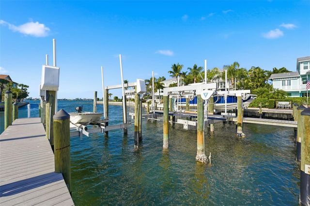 12923 YACHT CLUB PLACE, Cortez, FL 34215
