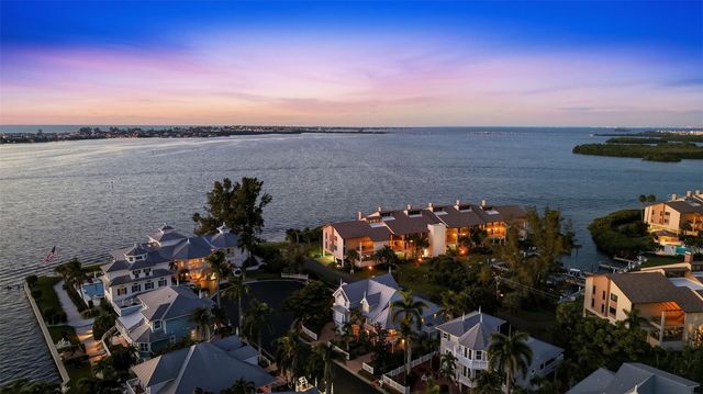 12923 YACHT CLUB PLACE, Cortez, FL 34215