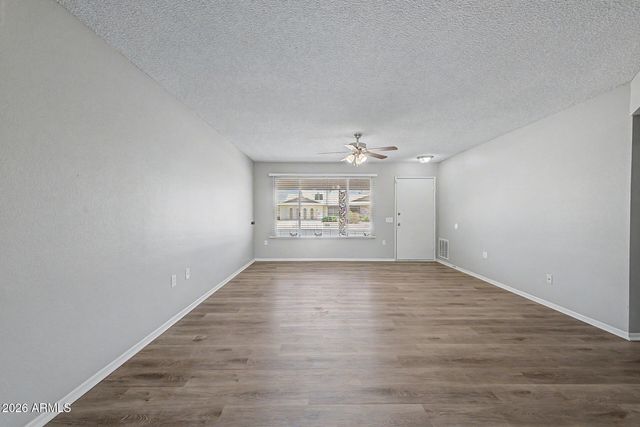 10025 W COGGINS Drive, Sun City, AZ 85351