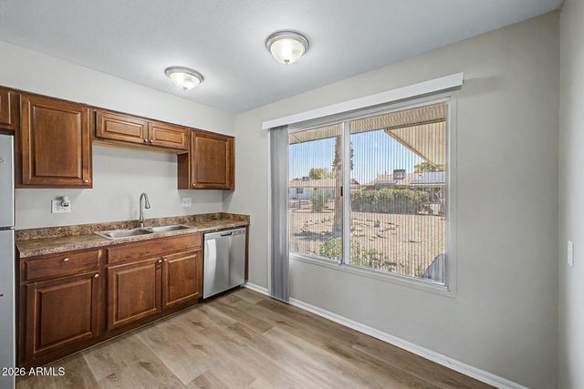 10025 W COGGINS Drive, Sun City, AZ 85351