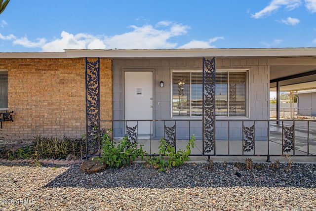 10025 W COGGINS Drive, Sun City, AZ 85351