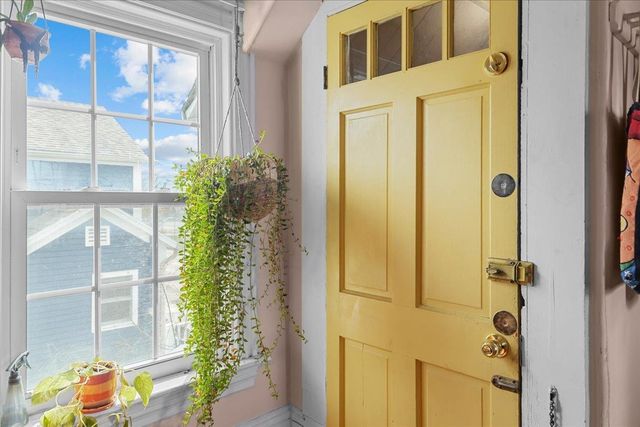42-44 Oak Street, Burlington, VT 05401