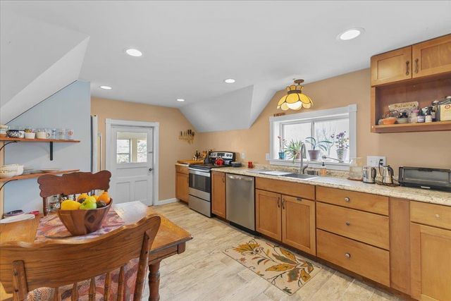 42-44 Oak Street, Burlington, VT 05401