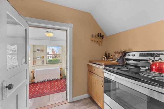 42-44 Oak Street, Burlington, VT 05401