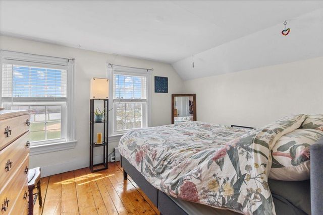 42-44 Oak Street, Burlington, VT 05401