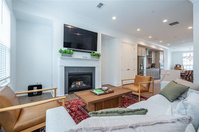 6794 Encore Boulevard, Sandy Springs, GA 30328