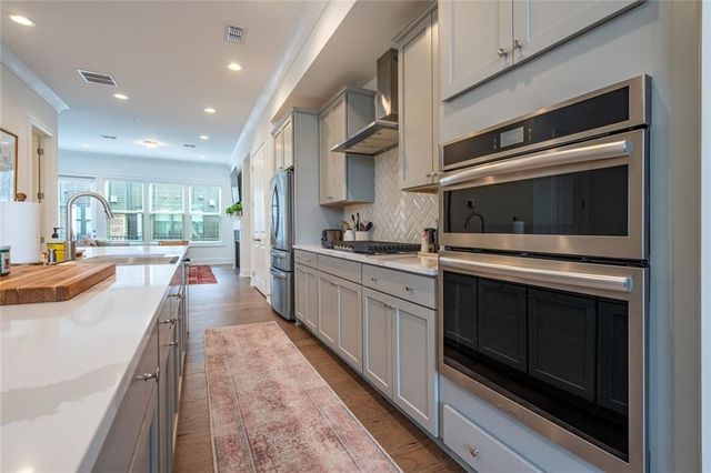 6794 Encore Boulevard, Sandy Springs, GA 30328