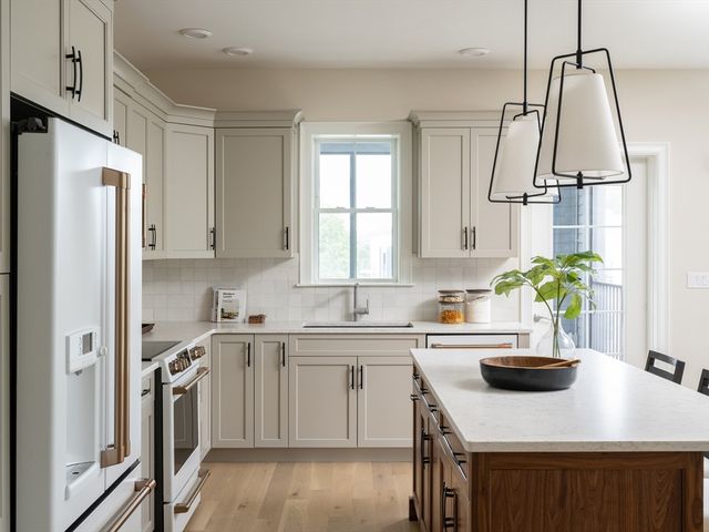 16 Miter Drive 15-1, Plymouth, MA 02360