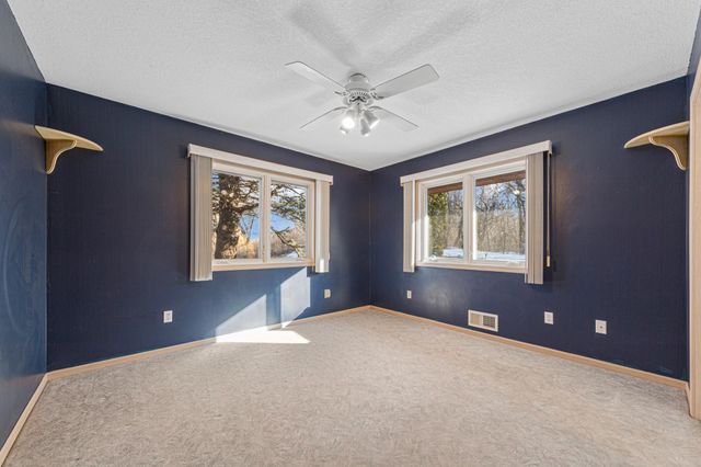 1101 Faribault Road, Faribault, MN 55021