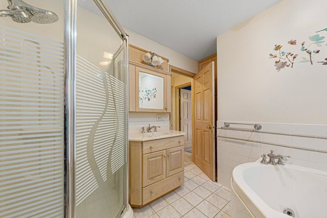 1101 Faribault Road, Faribault, MN 55021