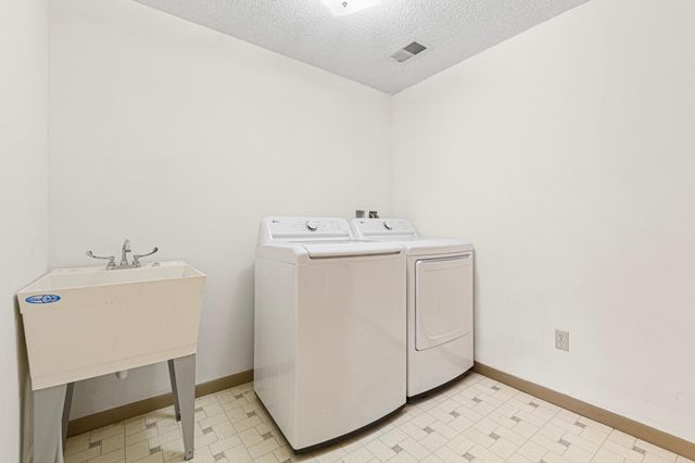 1101 Faribault Road, Faribault, MN 55021