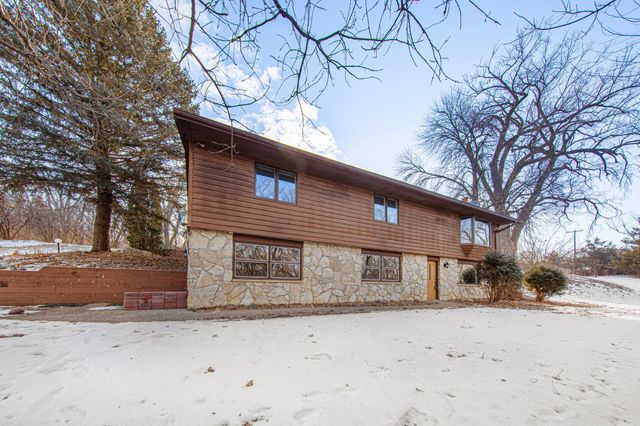 1101 Faribault Road, Faribault, MN 55021