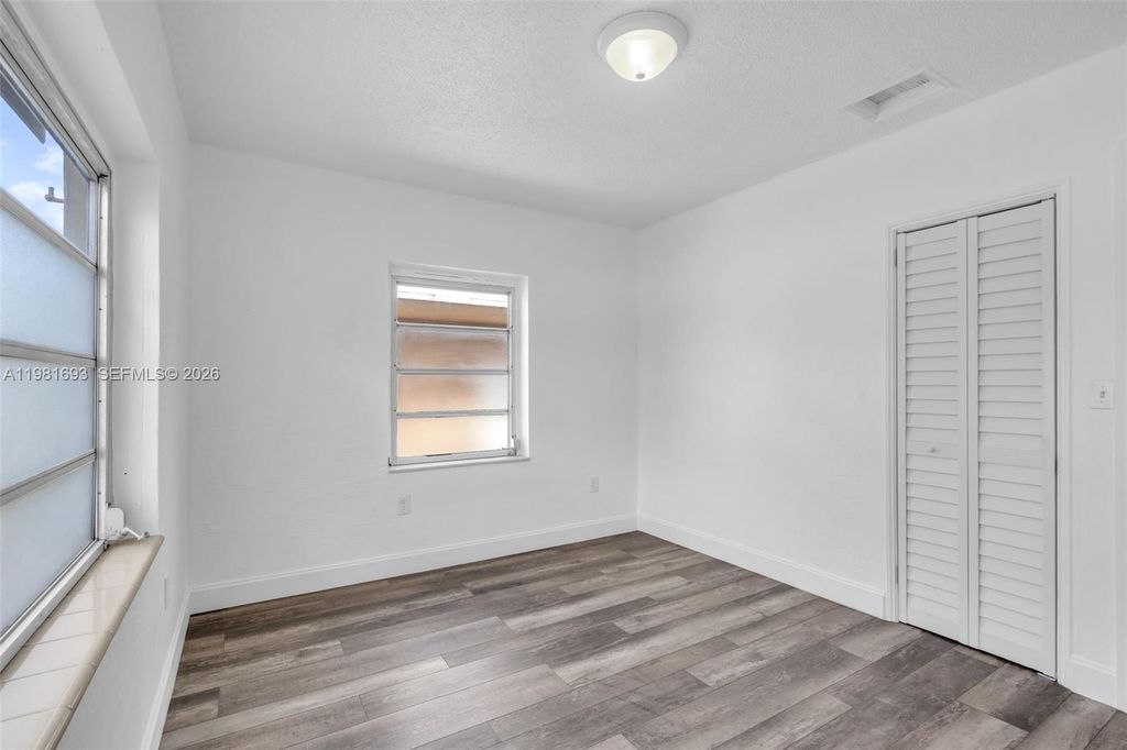 Image 15 of property listing at 2166 NW 18th St, Miami, FL 33125