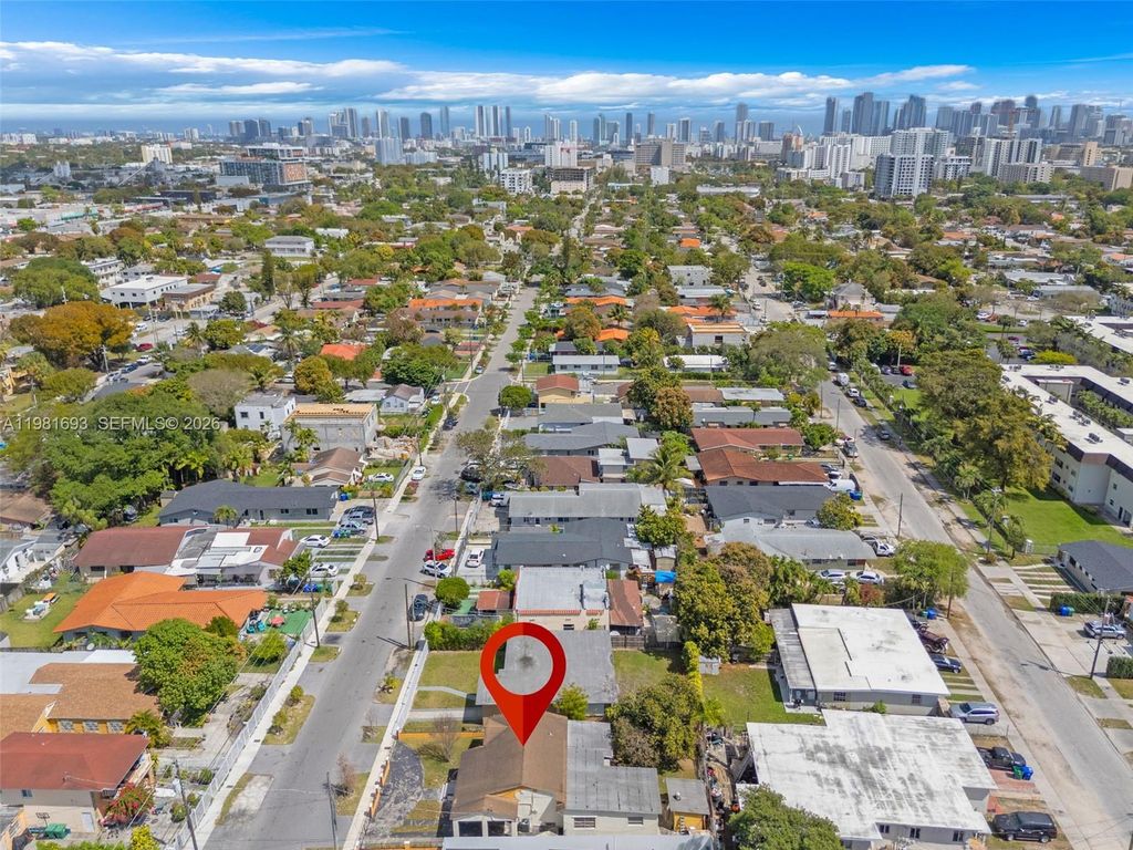 Image 31 of property listing at 2166 NW 18th St, Miami, FL 33125