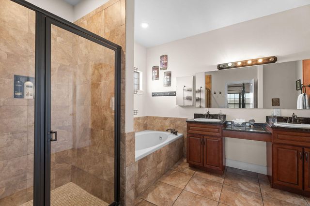 191 Greystone Drive, Hollister, MO 65672