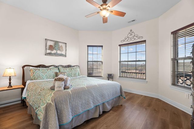 191 Greystone Drive, Hollister, MO 65672