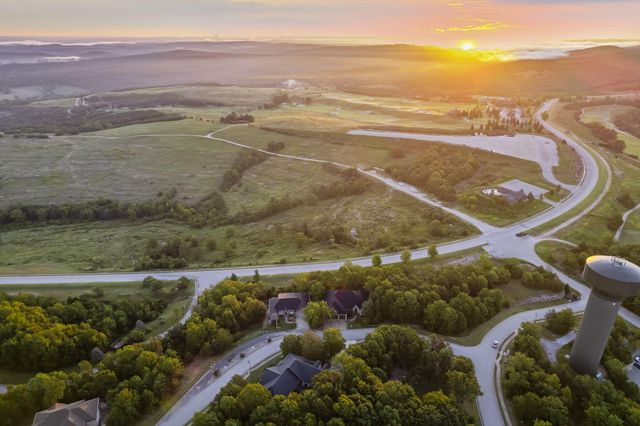 191 Greystone Drive, Hollister, MO 65672