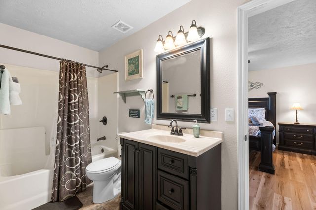 191 Greystone Drive, Hollister, MO 65672