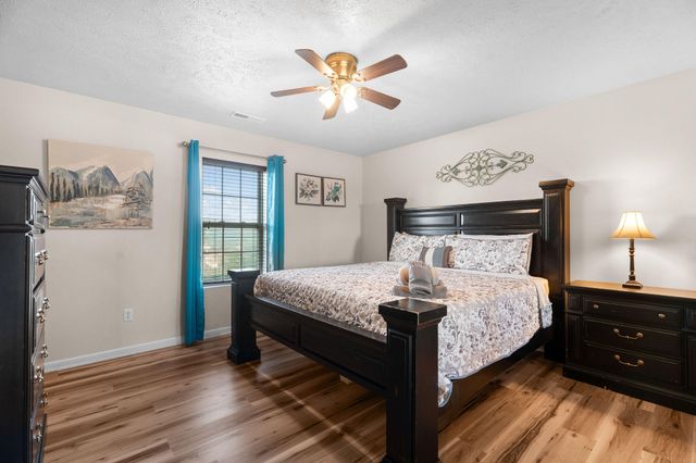 191 Greystone Drive, Hollister, MO 65672