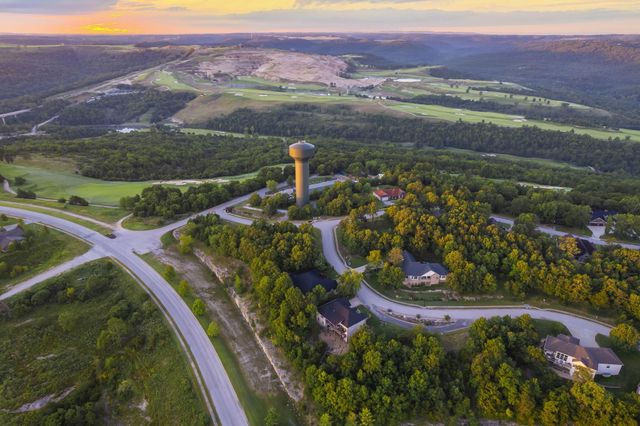 191 Greystone Drive, Hollister, MO 65672