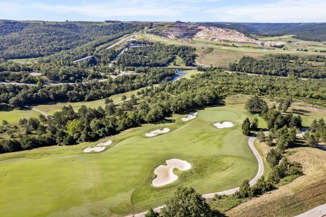 191 Greystone Drive, Hollister, MO 65672