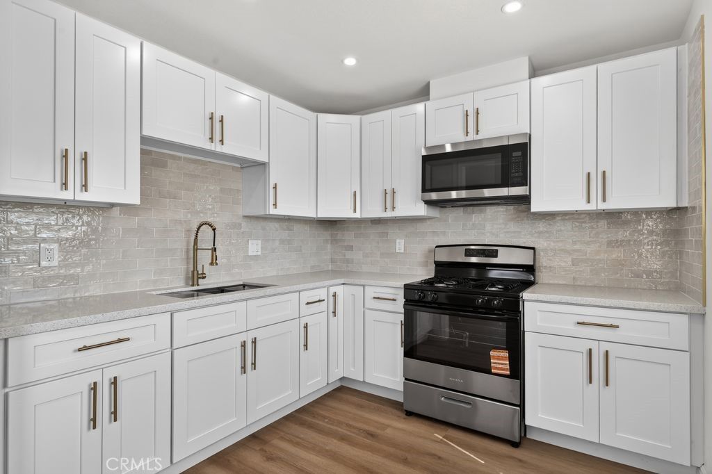 Image 6 of property listing at 1202 W 11th, San Bernardino, CA 92411