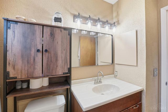 625 Conina Drive, Delhi Twp, OH 45233