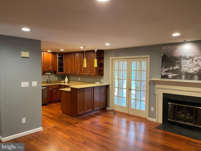 10 PINTO CT, Rockville, MD 20850